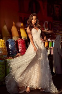 AINSLEY-ML17002-FULL-LENGTH-FLORAL-GOWN-WITH-FITTED-BODICE-AND-FLOATY-SKIRT-TULLE-STRAPS-AND-LOW-BACK-WITH-ZIP-CLOSURE-WEDDING-DRESS-MADI-LANE-BRIDAL7.thumb.jpg.1ccfeb68308a17cbd37eba8278808d3e.jpg
