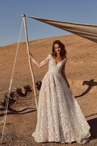 AIRLEE-ML17199-FULL-LENGTH-LACE-GOWN-WITH-LONG-SLEEVES-PLUNGING-ILLUSION-NECKLINE-AND-LOW-BACK-WEDDING-DRESS-MADI-LANE-BRIDAL6-534x800.jpg