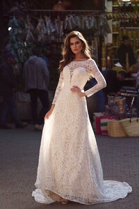 AMIRA-ML17501-FULL-LENGTH-LACE-GOWN-WITH-LONG-SLEEVES-PLUNGING-ILLUSION-NECKLINE-AND-LOW-BACK-WEDDING-DRESS-MADI-LANE-BRIDAL3.thumb.jpg.8e5d804202b937c4ae1f52cf1638c48e.jpg