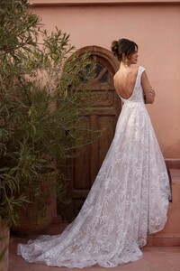 ASPEN-ML17911-FULL-LENGTH-LACE-GOWN-WITH-FITTED-BODICE-AND-FLOATY-SKIRT-CAP-SLEEVES-LOW-BACK-ZIP-CLOSURE-WEDDING-DRESS-MADI-LANE-BRIDAL1.thumb.jpg.2d8c310de9cc75b6ad314c62b3b978be.jpg