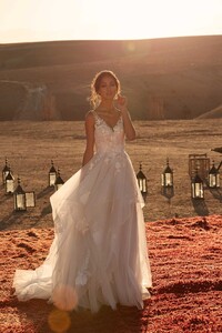 AUBREY-ML17640-FITTED-LACE-BODICE-WITH-FLOATY-LAYERED-TULLE-SKIRT-AND-TULLE-STRAPS-WITH-ZIP-CLOSURE-WEDDING-DRESS-MADI-LANE-BRIDAL1.jpg