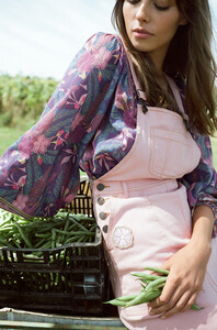 BSS-BiancaBlouseWisteria-CandyDenimPinafore-000043290004.jpg