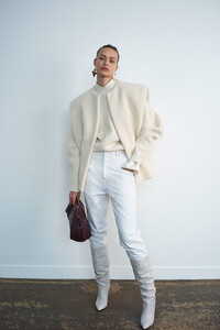 Birgit-Kos-Bibi-Cornejo-Borthwick-Isabel-Marant-Pre-Fall-2020-LookBook-5.thumb.jpg.3bf51e71291418b2113eb6a4df5d8065.jpg