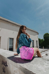 Clara-Berry-x-Please-Fashion-by-Razasan-10.thumb.jpg.a8682ecdafd89fde33a7add8d6dc9474.jpg