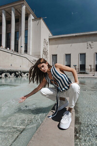 Clara-Berry-x-Please-Fashion-by-Razasan-14.thumb.jpg.064edecf2add04488959bd56fcce52a9.jpg