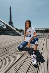 Clara-Berry-x-Please-Fashion-by-Razasan-21.thumb.jpg.258e5eba58fa780d77927a90285c3427.jpg
