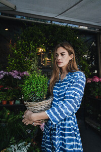 Clara-Berry-x-Please-Fashion-by-Razasan-24.thumb.jpg.7042871969a10d3bccd8cb6547f801ac.jpg