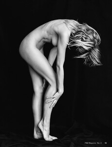Fanny_Francois_by_Remi_and_Kasia_for_PSM_Magazine_No_15_Spring_2020_93.thumb.jpg.4e6a5e65ee810370e37161eb614c53f8.jpg