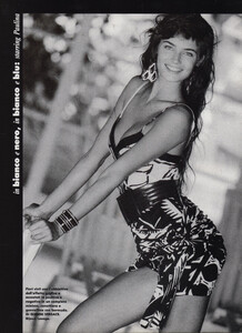 Harper__s_Bazaar_Italia_1988_06_pg81_sm.thumb.jpg.7d32bfc222a49470075e44d96aa6e401.jpg