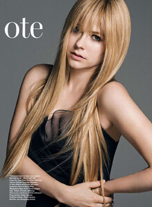 Kim_Allure_January_2014_02.thumb.jpg.f2677f942a8b29eae0e014f1d89e415a.jpg