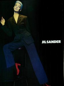 Knight_Jil_Sander_Fall_Winter_91_92_06.thumb.png.698fa9302cd949c692e786b5d4bd556e.png