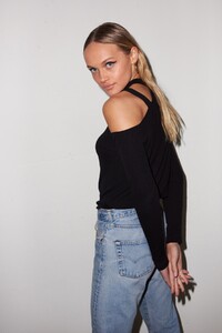 LNA-Black-Ribbed-Novo-Top.jpg