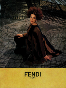 Lagerfeld_Fendi_Fall_Winter_91_92_01.thumb.png.7366b9cff3efa9f5d954c53d64203b4d.png