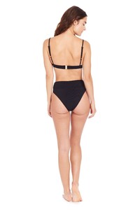 Laura_Leona_Back_FullBody_70c40d71-1170-4ac3-bcbc-972a8c8c2a7d_1920x.jpg