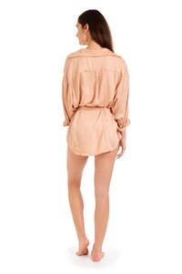 Linda_Back_WithTie_1920x.jpg