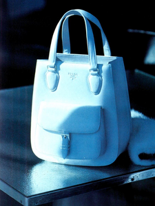 Lindbergh_Prada_Fall_Winter_91_92_03.thumb.png.0156d04656ca8e92733e2321e201e927.png