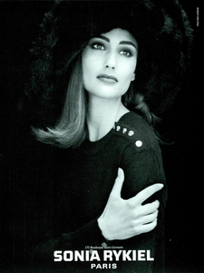 Lindbergh_Sonia_Rykiel_Fall_Winter_91_92.thumb.png.cead8f9173786b02a13f7a6325627c75.png