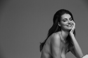 Marianne-Fonseca-by-Josh-Ryan-5.thumb.jpg.40975ee0f9b3e9b8874756d786512e60.jpg
