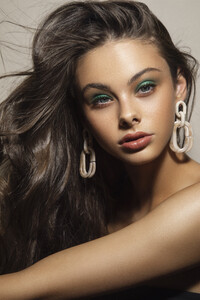 Meika-Woollard-002.jpg