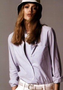 Meisel_Vogue_Italia_February_2005_09.thumb.png.b20bbca6bfba723f94c847be7d6be784.png
