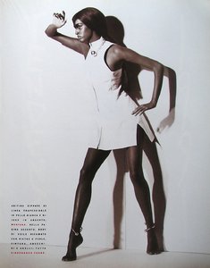 Meisel_Vogue_Italia_January_1991_04.thumb.png.bda6dcdfb5f1adf84d00c1033469d29d.png