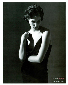 Meisel_Vogue_Italia_March_1991_02.thumb.png.b9bfc61e9fd3527bf39cf0252ff3a2f6.png