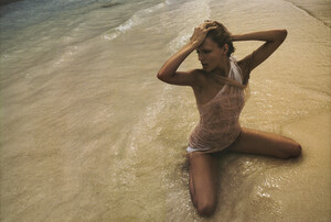 Numero_74_JuneJuly06_AnjaRubik_CamillaAkrans006.jpg
