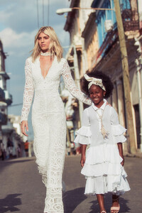 ONATTA-WHITE.jpg
