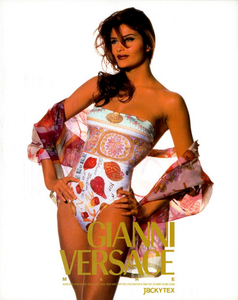 Penn_Versace_Spring_Summer_1992_01.thumb.png.3a842393e270d70f2f723e57dc243ea1.png