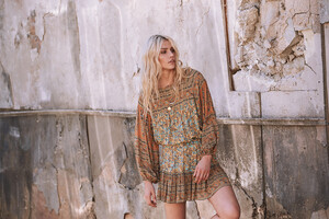 ROSA-Spell-The-Gypsy-Collective-May-18-Collection-Aline-Weber-shot-by-Graham-Dunn13.jpg