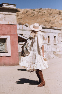 ROSA-Spell-The-Gypsy-Collective-May-18-Collection-Aline-Weber-shot-by-Graham-Dunn44.jpg
