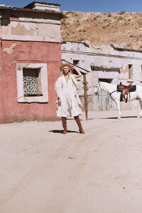 ROSA-Spell-The-Gypsy-Collective-May-18-Collection-Aline-Weber-shot-by-Graham-Dunn45.jpg