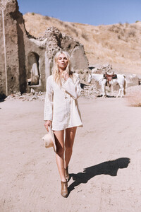 ROSA-Spell-The-Gypsy-Collective-May-18-Collection-Aline-Weber-shot-by-Graham-Dunn49.jpg