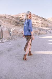 ROSA-Spell-The-Gypsy-Collective-May-18-Collection-Aline-Weber-shot-by-Graham-Dunn6.jpg