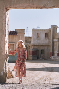 ROSA-Spell-The-Gypsy-Collective-May-18-Collection-Aline-Weber-shot-by-Graham-Dunn82.jpg