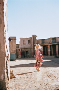 ROSA-Spell-The-Gypsy-Collective-May-18-Collection-Aline-Weber-shot-by-Graham-Dunn85.jpg