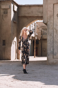ROSA-Spell-The-Gypsy-Collective-May-18-Collection-Aline-Weber-shot-by-Graham-Dunn87.jpg