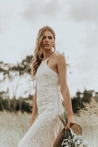 Spell-Bride-18-Isabell-Andreeva-by-Carly-Brown-Photography-bohemian-wedding-gowns-Byron-Bay-11-1.jpg