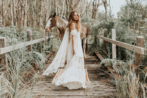Spell-Bride-18-Isabell-Andreeva-by-Carly-Brown-Photography-bohemian-wedding-gowns-Byron-Bay-16-1.jpg