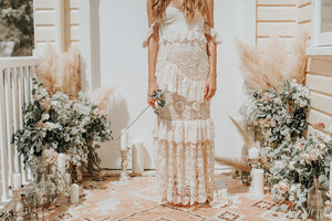 Spell-Bride-18-Isabell-Andreeva-by-Carly-Brown-Photography-bohemian-wedding-gowns-Byron-Bay-25-1.jpg