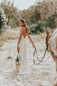 Spell-Bride-18-Isabell-Andreeva-by-Carly-Brown-Photography-bohemian-wedding-gowns-Byron-Bay-32-1.jpg