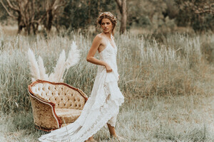 Spell-Bride-18-Isabell-Andreeva-by-Carly-Brown-Photography-bohemian-wedding-gowns-Byron-Bay-7-1.jpg