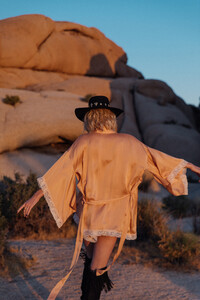 Spell-The-Gypsy-Collective-Wild-Love-Shot-in-Palm-Springs-by-Oh-So-Mellow-Jamie-Green-45.jpg