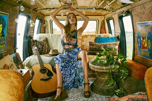 Spell-and-the-Gypsy-Collective-Festival-17-Collection-muse-Annalise-McLachlan-by-Ming-Nomgchong37.jpg