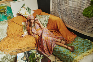 Spell-and-the-Gypsy-Collective-Festival-17-Collection-muse-Annalise-McLachlan-by-Ming-Nomgchong84.jpg