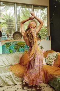 Spell-and-the-Gypsy-Collective-Festival-17-Collection-muse-Annalise-McLachlan-by-Ming-Nomgchong89.jpg