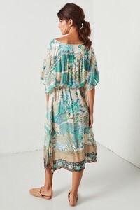 Spell_CloudDancerKaftan_Porcelain_04.jpg