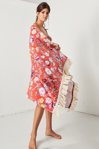 Spell_CloudDancer_FlowerChildTowel_Coral_03.jpg
