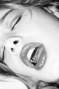 TerryRichardson_Purple-SS2012_PurpleNaked_07.jpg