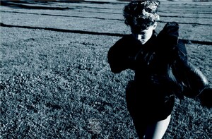 Velvet_n5_Frizzi03.jpg
